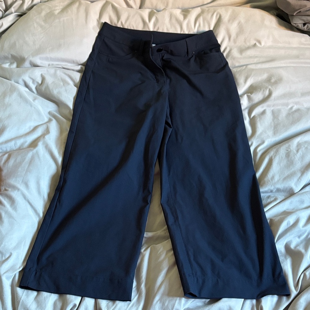 lululemon athletica Navy Cropped Pants